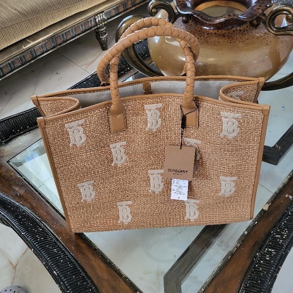 Burberry Tan Women's Bag - Picture 1 of 2